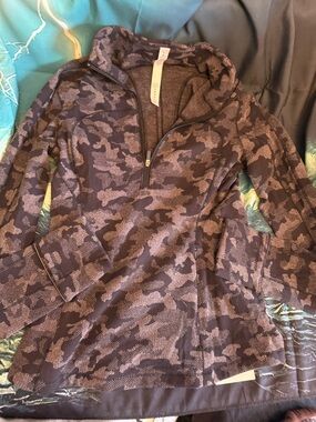 lululemon athletica Camo Half-Zip Pullover